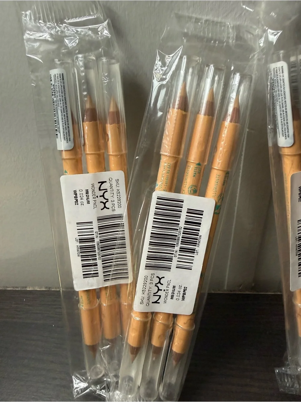 1 Set (3pcs) NYX Dual-Ended wonder pencil